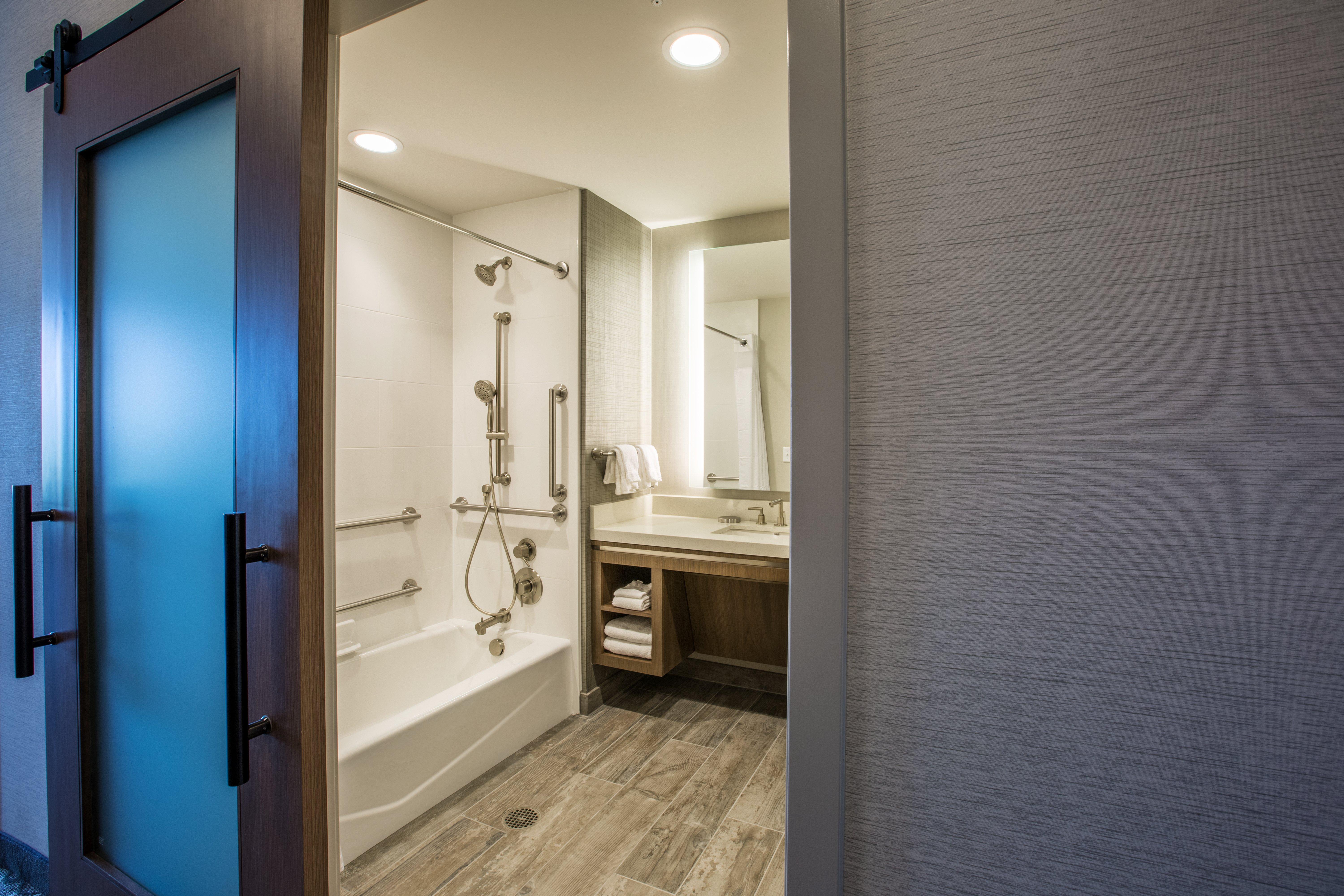 Holiday Inn Portland West - Hillsboro By Ihg Bagian luar foto