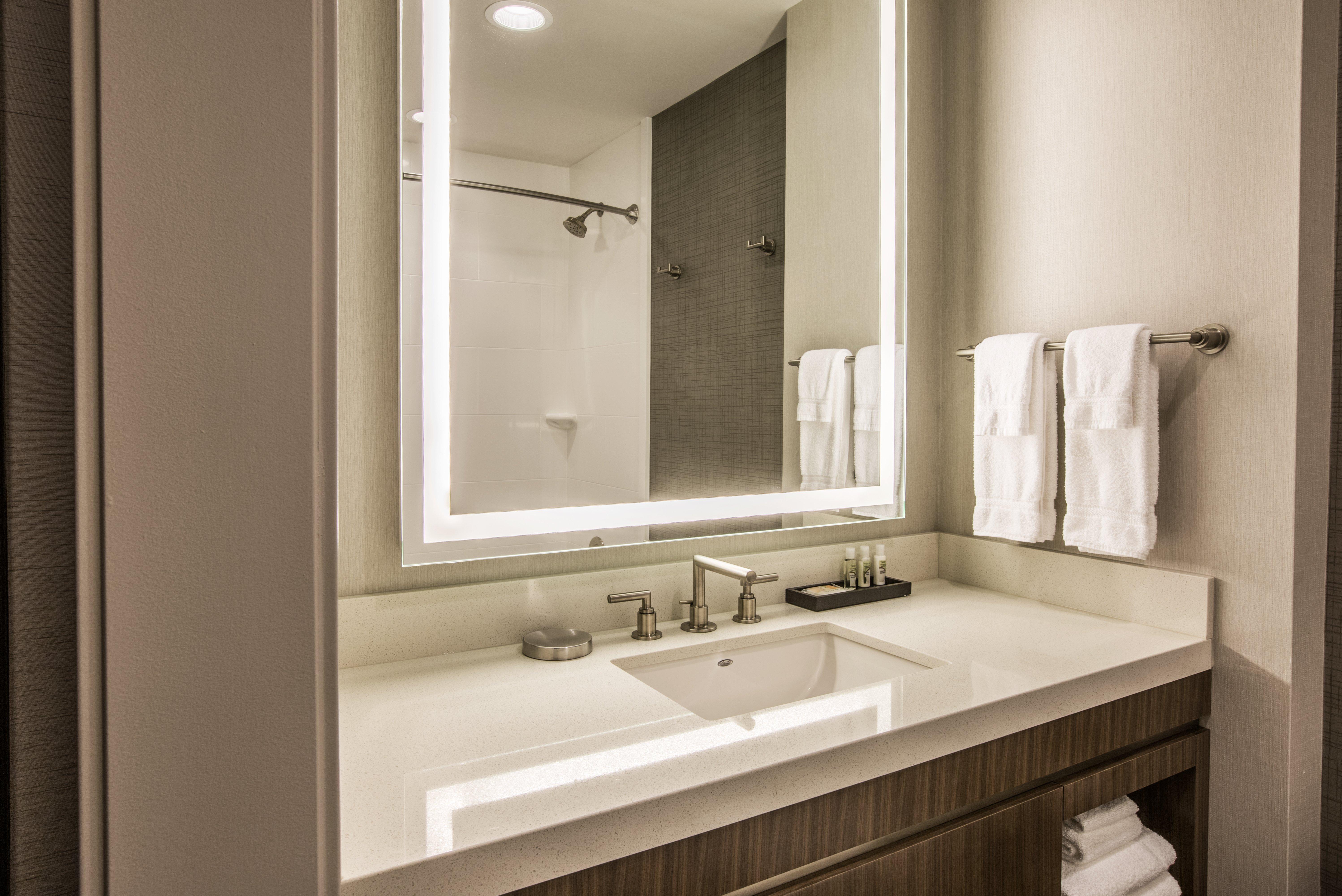Holiday Inn Portland West - Hillsboro By Ihg Bagian luar foto
