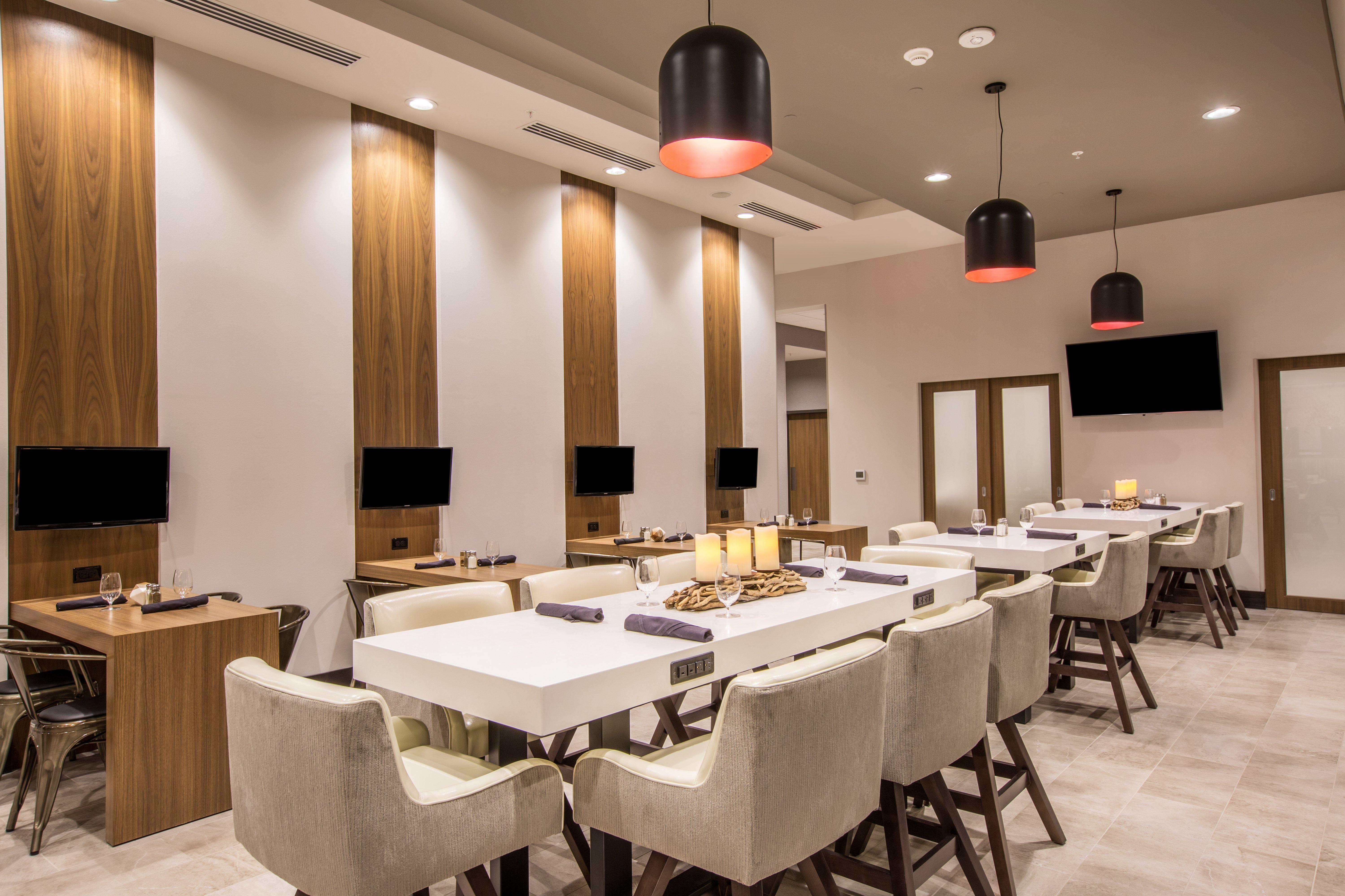 Holiday Inn Portland West - Hillsboro By Ihg Bagian luar foto